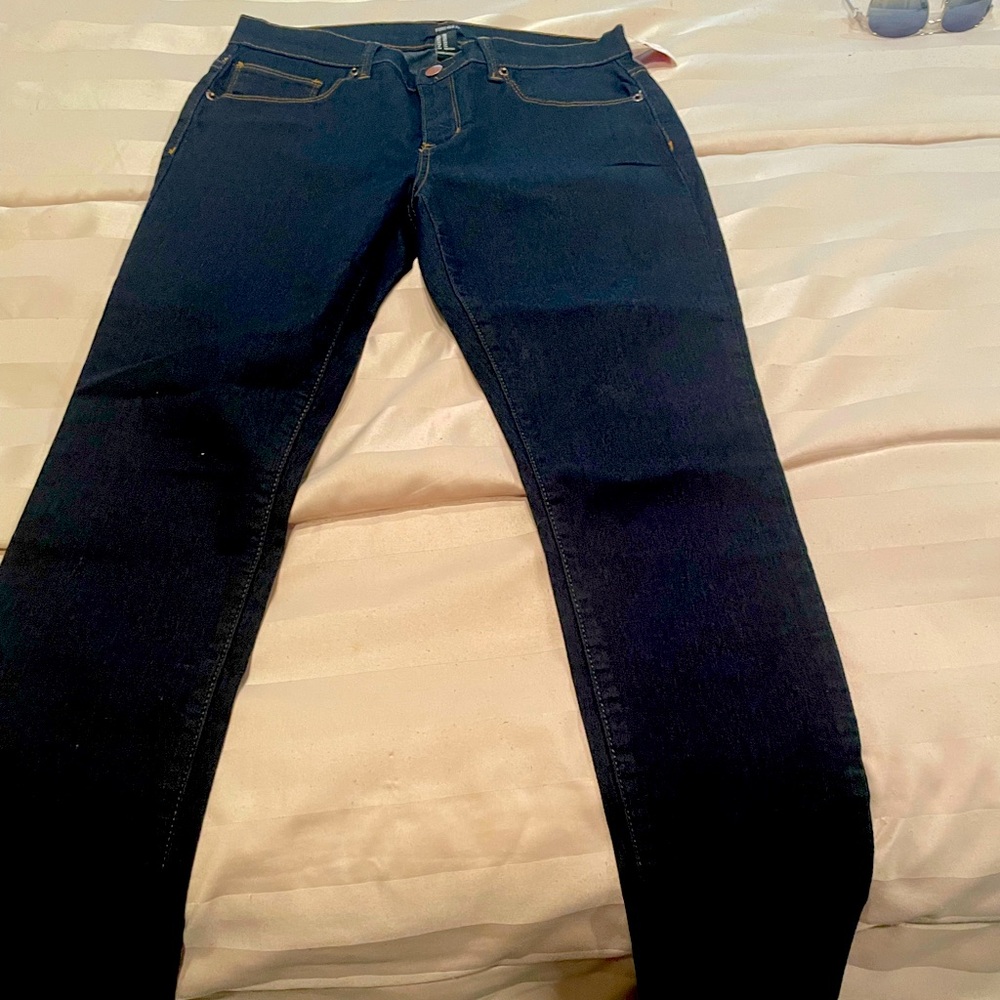 Forever 21 straight leg ankle jeans